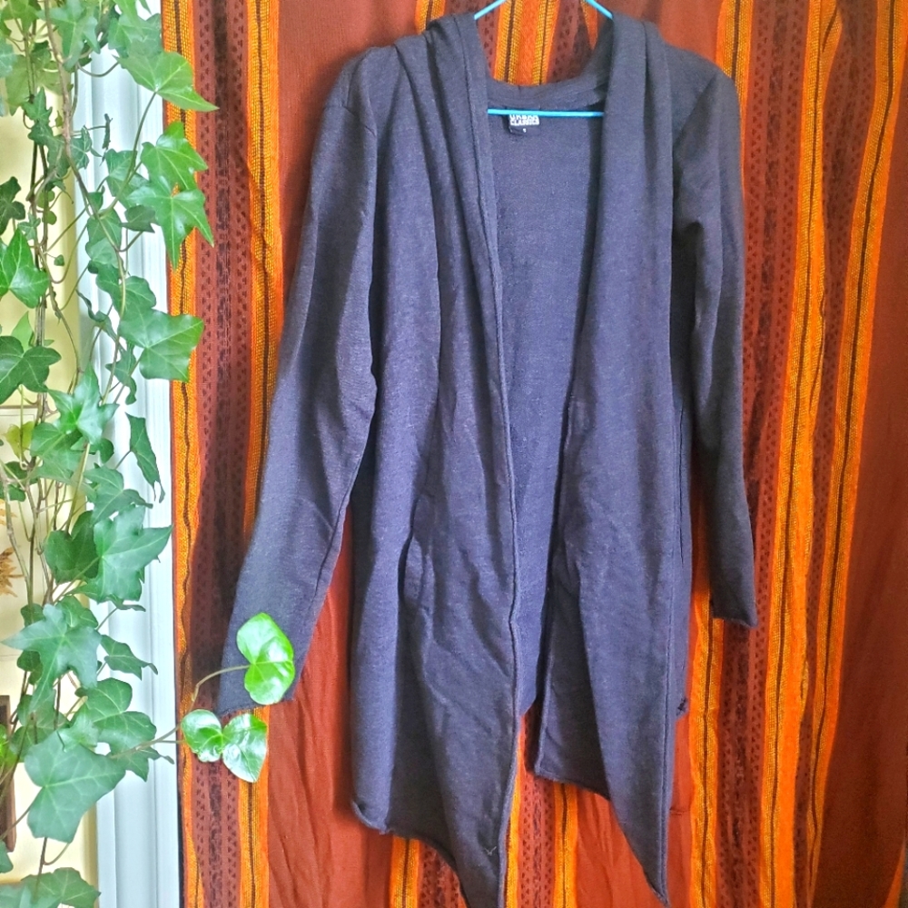 Gray hooded long jersey cardigan with pockets and asymmetrical hem